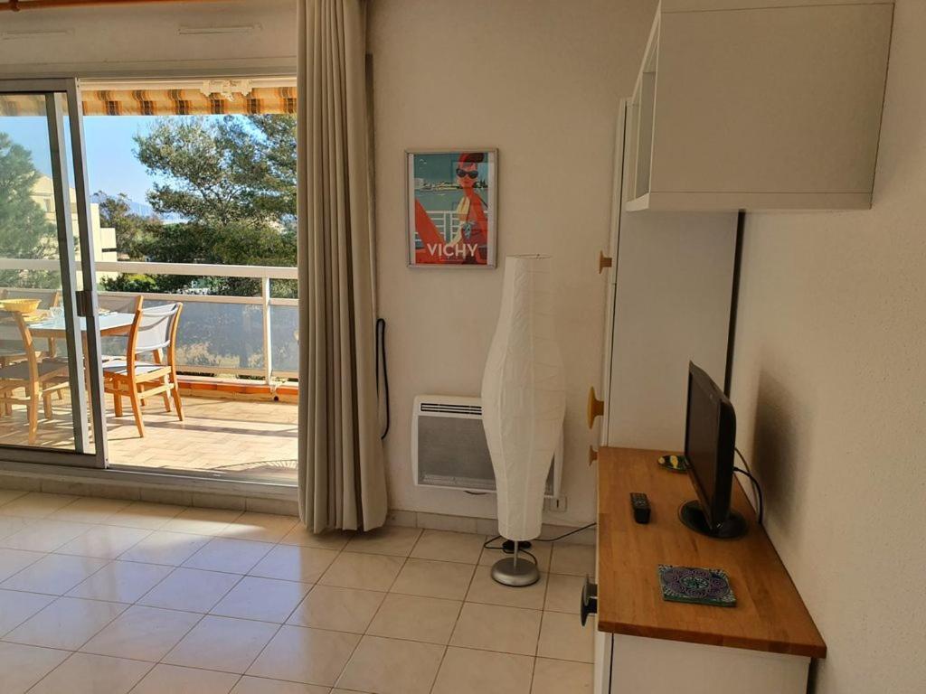 Flat Leilighet Bormes-les-Mimosas Eksteriør bilde